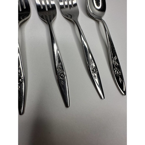 Oneida Craft Deluxe Lasting Rose Stainless Flatware Replacement 6 Pc - Picture 2 of 6